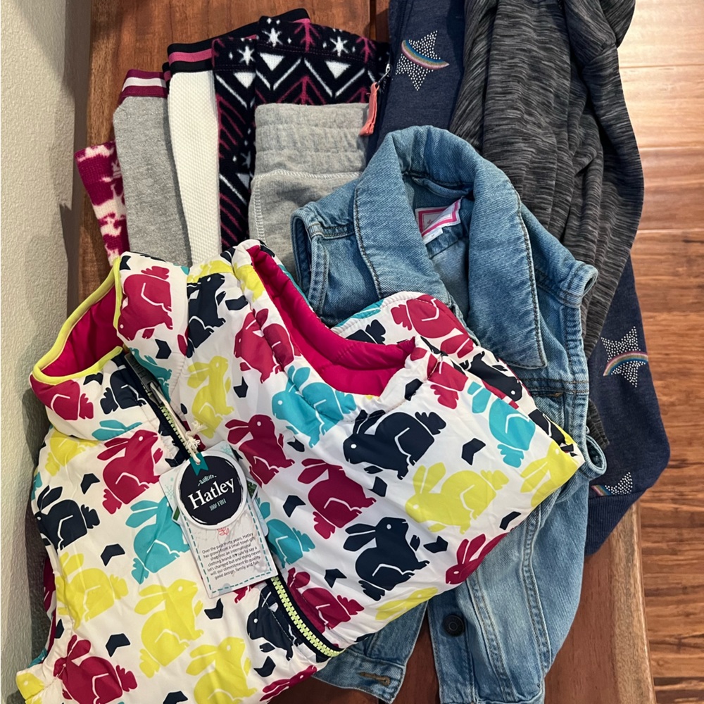 Bundle of 7 - Girls size 7